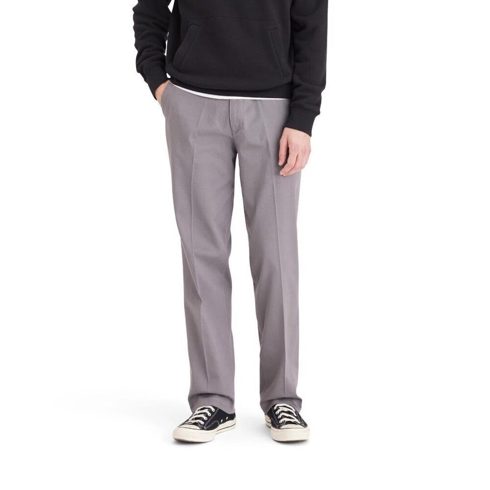Dockers Men's Gray Easy Classic Fit Khaki Stretch Pants 32x30 NWT - Picture 1 of 2